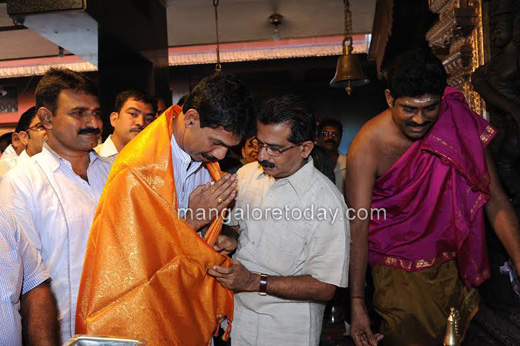 nalin kumar visit kodroli temple 2